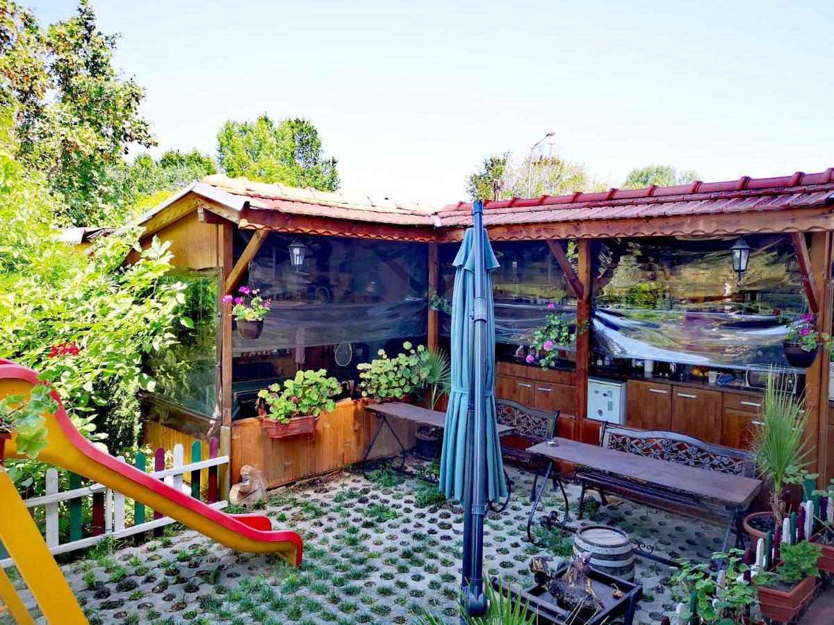 Respekt Guest House Sunny Beach Esterno foto