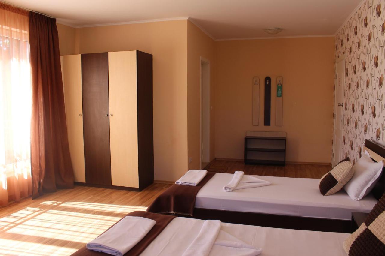 Respekt Guest House Sunny Beach Esterno foto