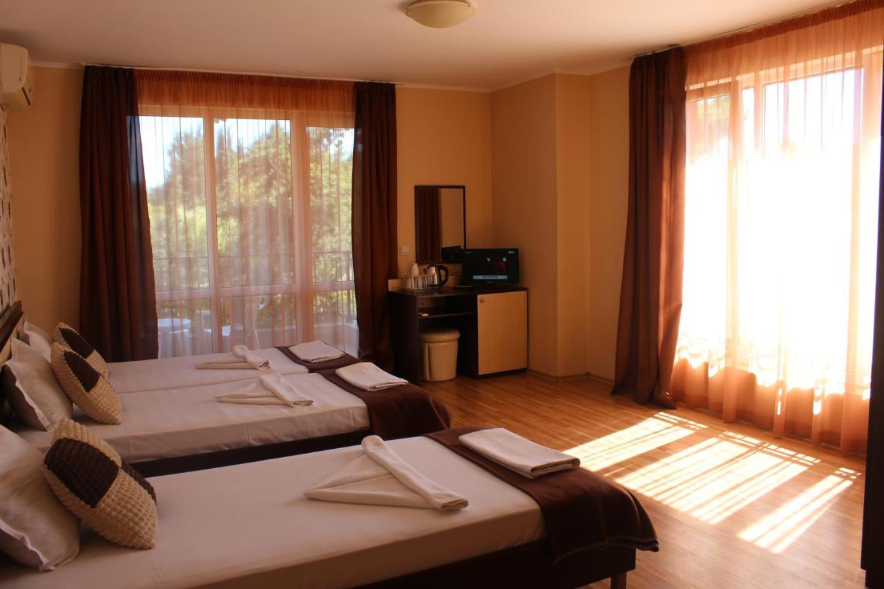Respekt Guest House Sunny Beach Esterno foto