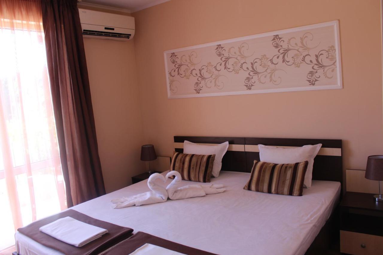 Respekt Guest House Sunny Beach Esterno foto