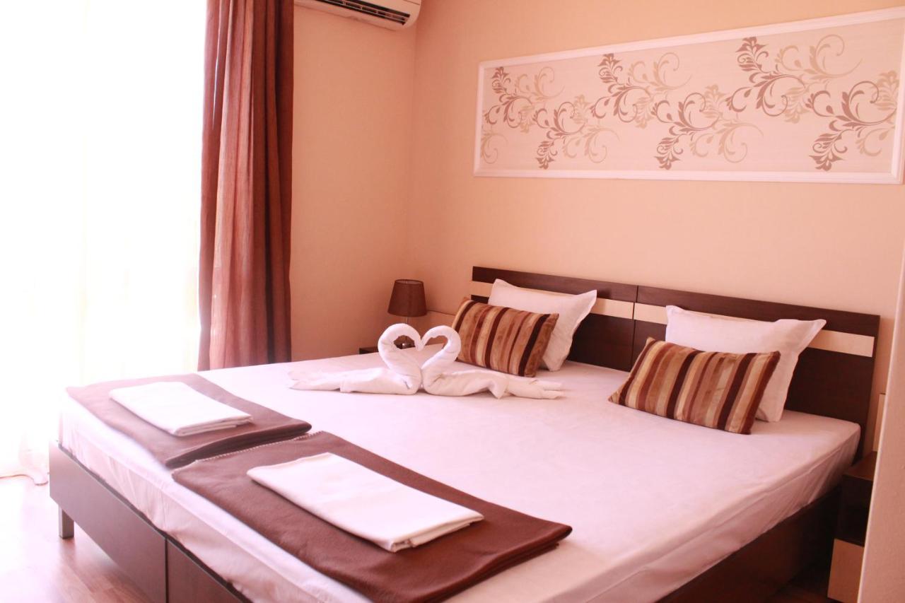 Respekt Guest House Sunny Beach Esterno foto